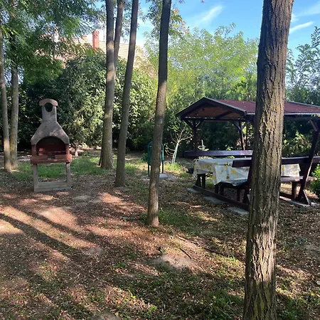 Διαμέρισμα Tuende Vendeghaz Fokto