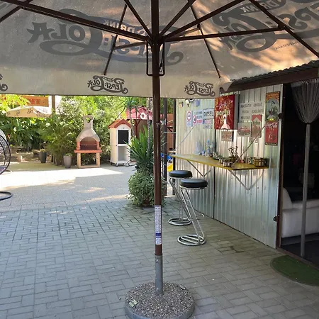 Tuende Vendeghaz * Fokto